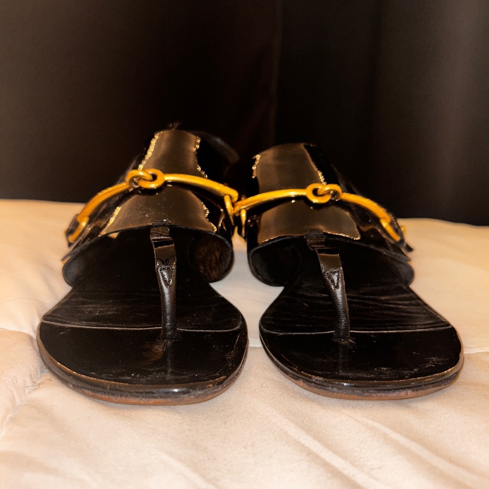 Gucci Black Patent Leather Gold Horsebit Slingback Sandals - Picture 4 of 8